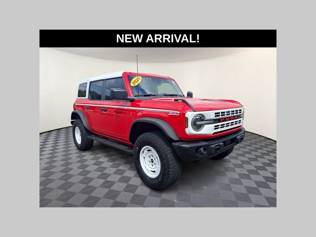 2023 Ford Bronco SUV 