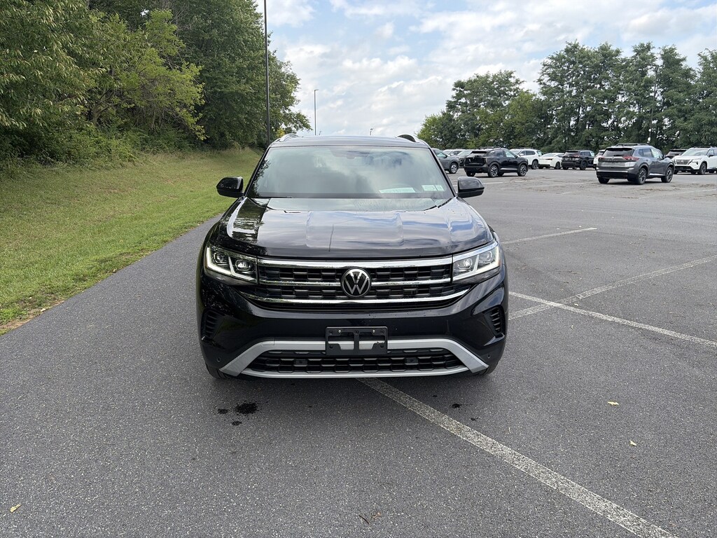 Certified 2023 Volkswagen Atlas Cross Sport 2.0T SE w/Technology SUV