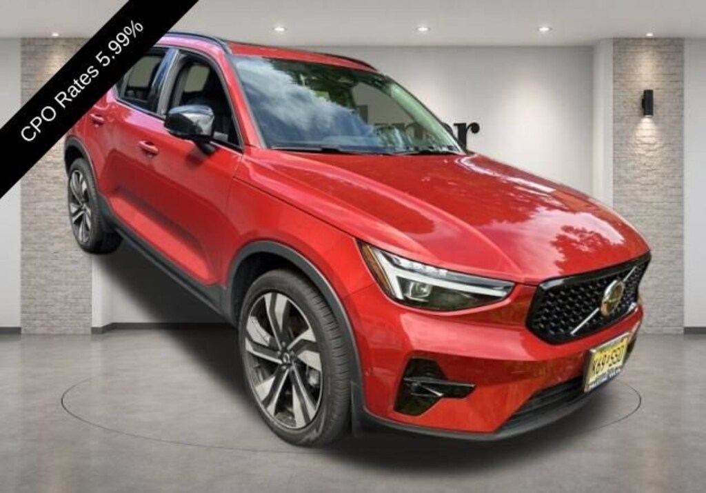 Certified 2024 Volvo XC40 Plus Dark Theme SUV
