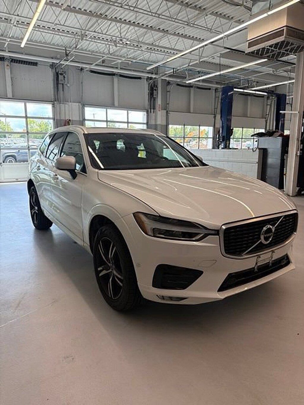 Used 2018 Volvo XC60 R-Design SUV