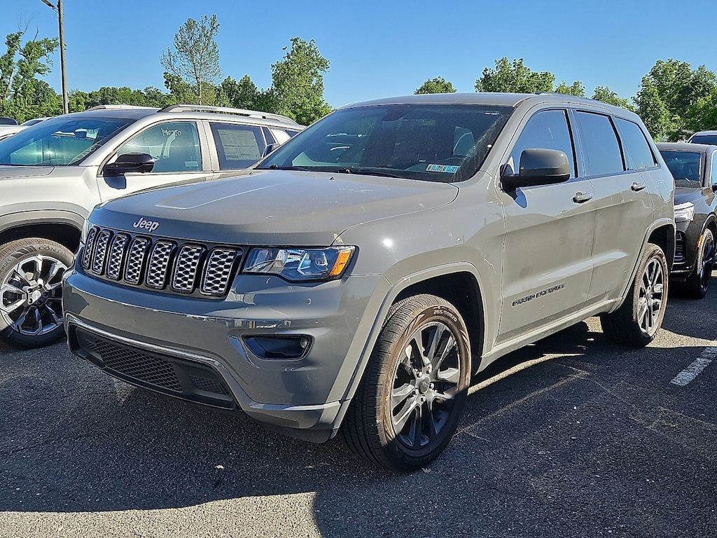 Certified 2019 Jeep Grand Cherokee Altitude SUV