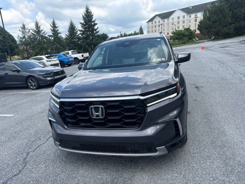 Certified 2023 Honda Pilot Touring SUV