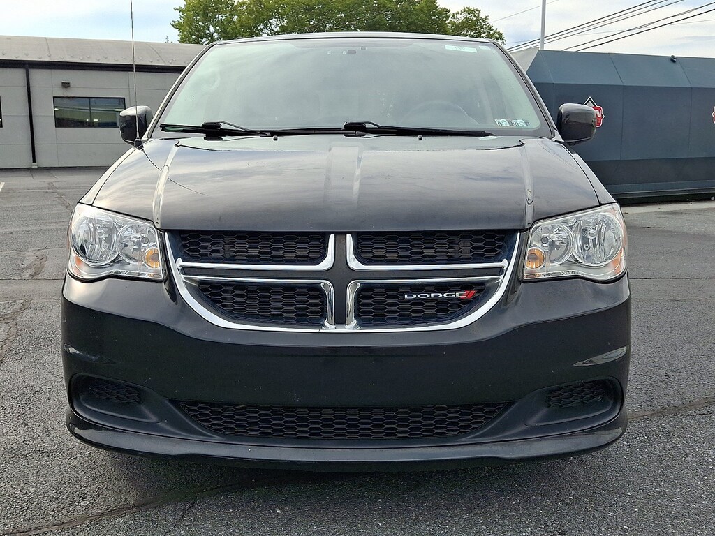 Used 2016 Dodge Grand Caravan SXT Van