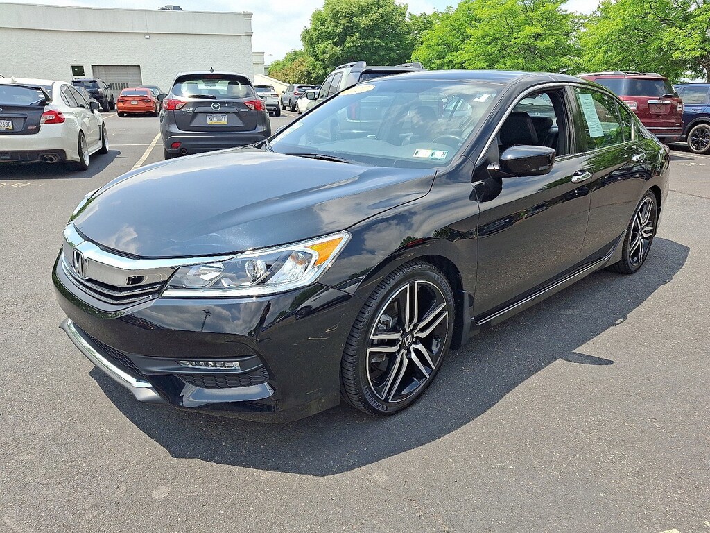 Used 2017 Honda Accord Sedan Sport SE Sedan