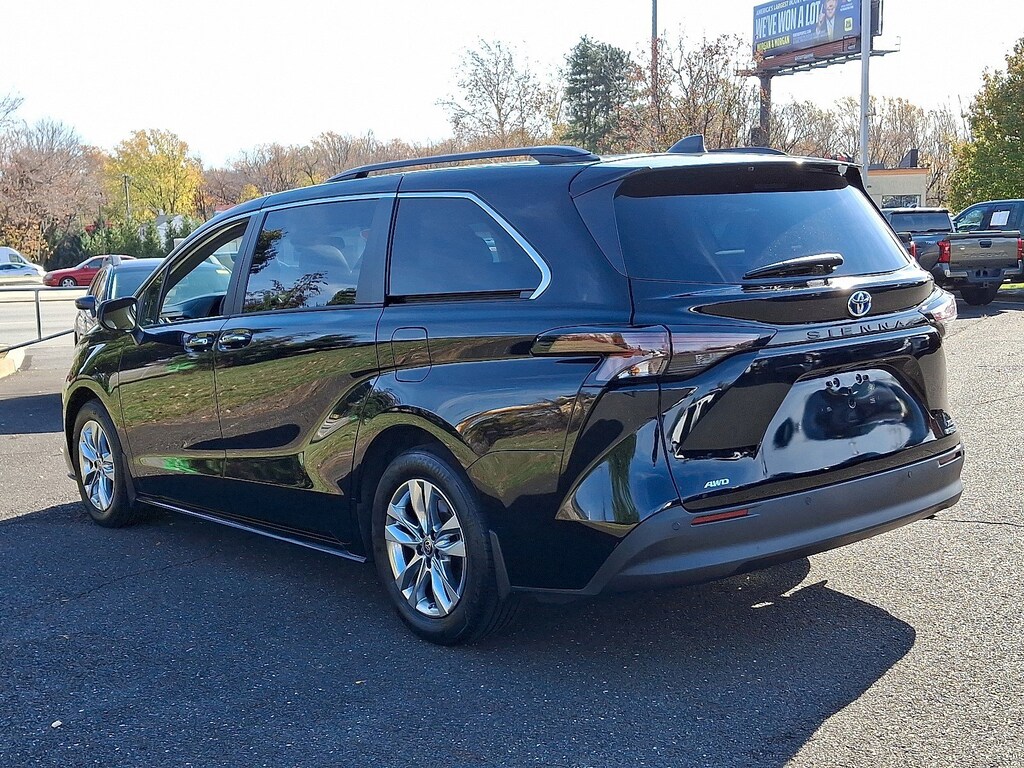 Certified 2023 Toyota Sienna XLE Van Passenger Van