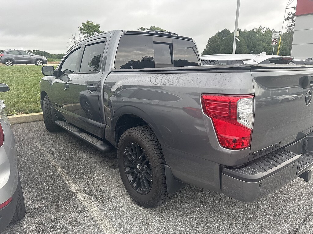 Used 2019 Nissan Titan SV Truck Crew Cab
