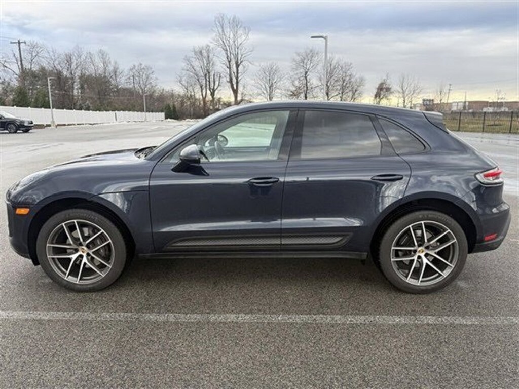 Used 2023 Porsche Macan T SUV