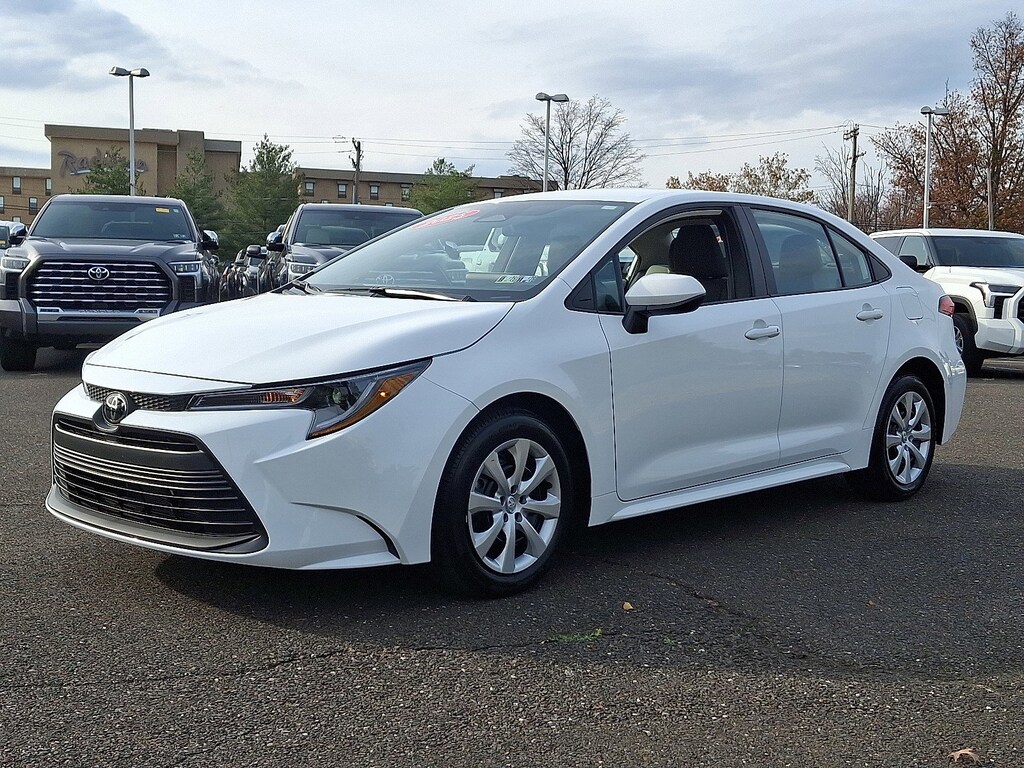 Certified 2025 Toyota Corolla LE Sedan