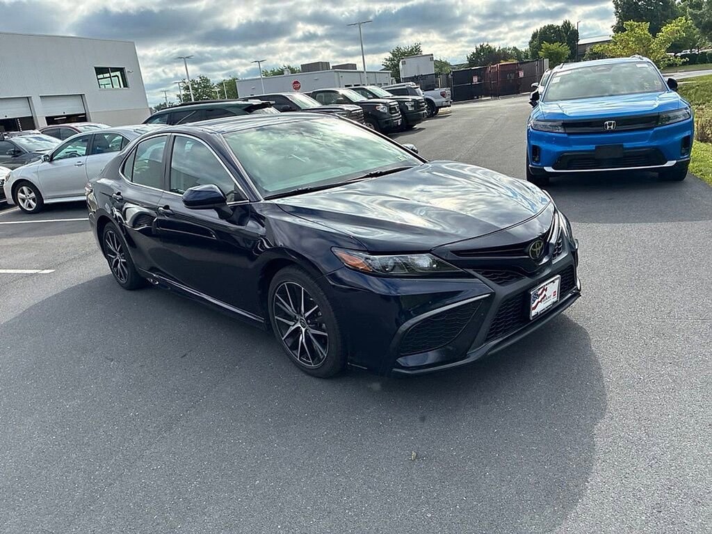 Certified 2021 Toyota Camry SE Sedan