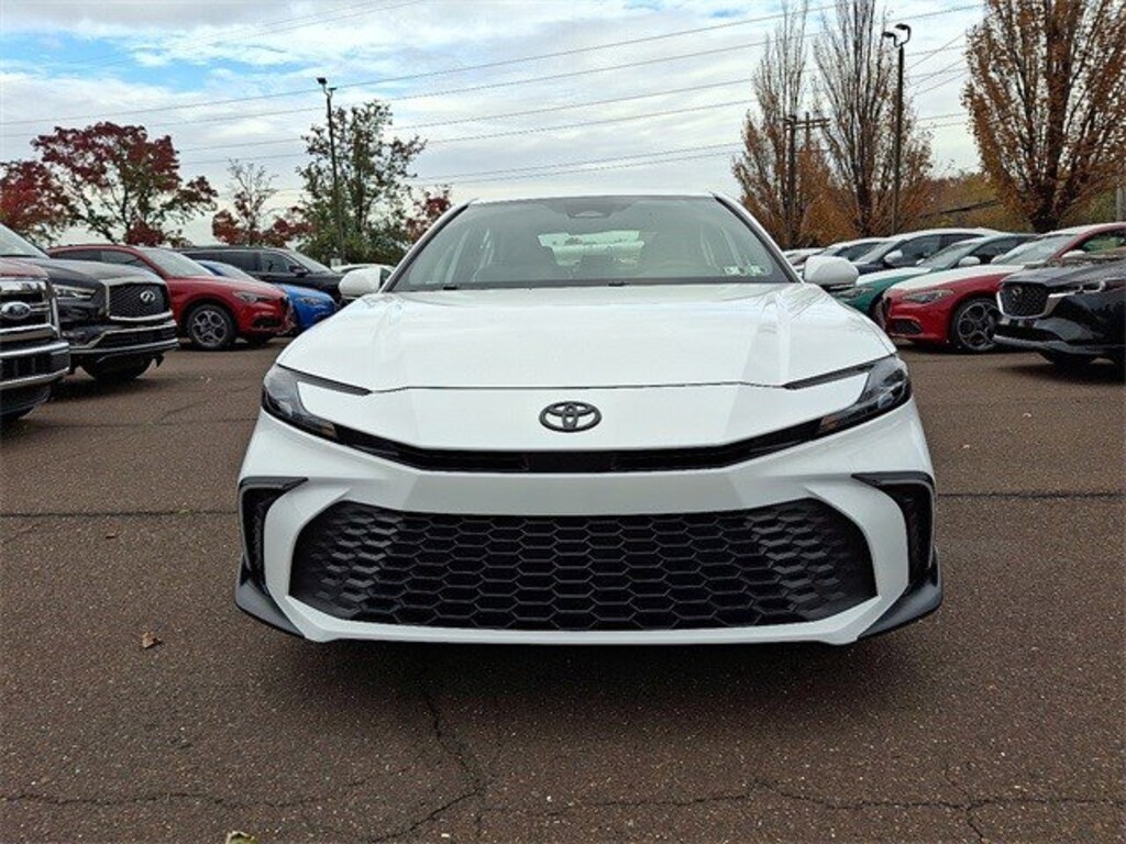 Used 2025 Toyota Camry SE Sedan