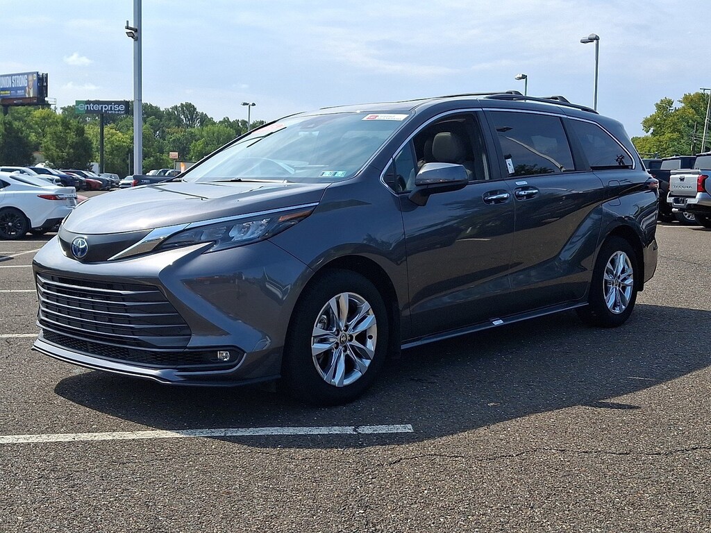 Certified 2025 Toyota Sienna XLE Van Passenger Van