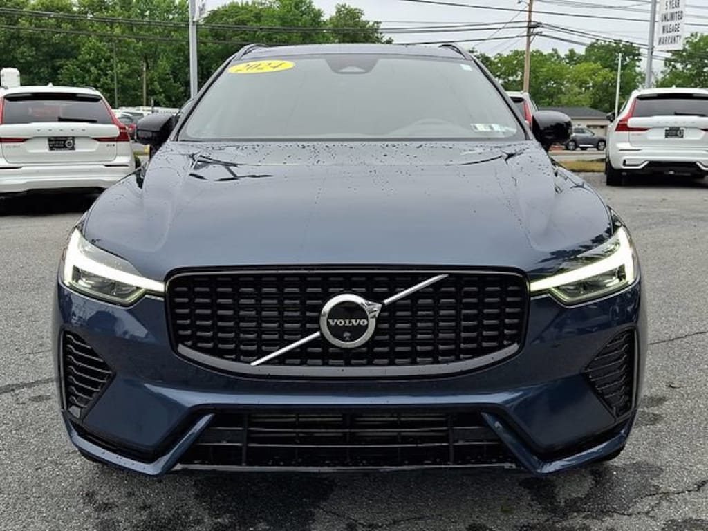 Certified 2024 Volvo XC60 Recharge Plug-In Hybrid Plus Dark Theme SUV
