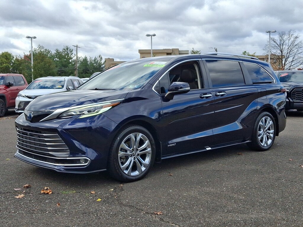 Certified 2021 Toyota Sienna Platinum Van