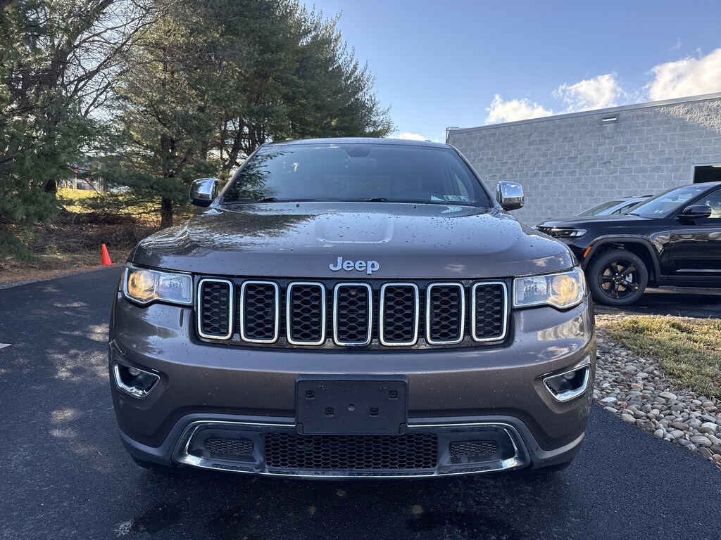 Used 2017 Jeep Grand Cherokee Limited SUV