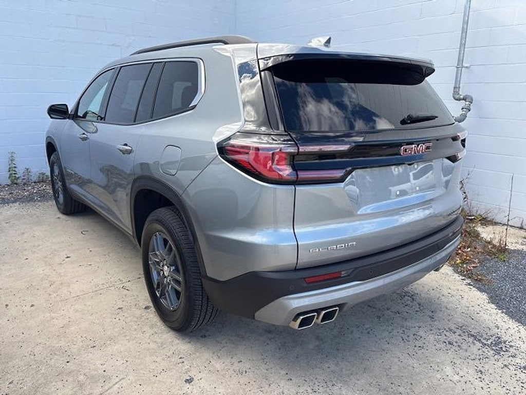 Certified 2025 GMC Acadia FWD Elevation SUV