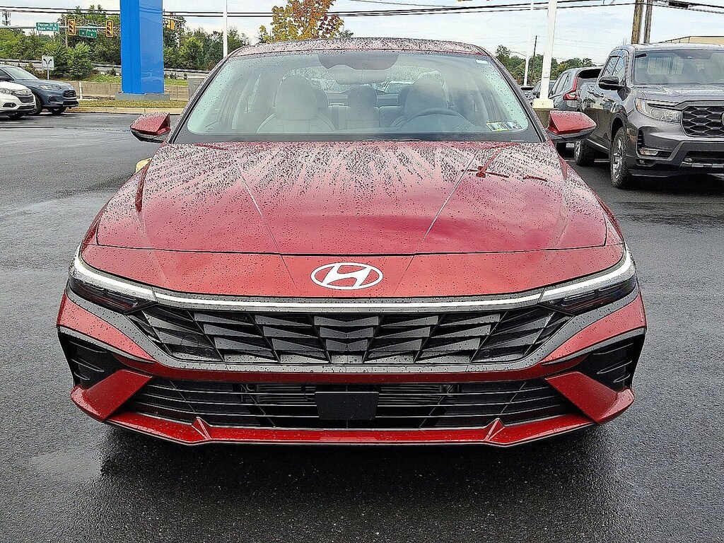 Certified 2025 Hyundai Elantra Hybrid Limited Sedan