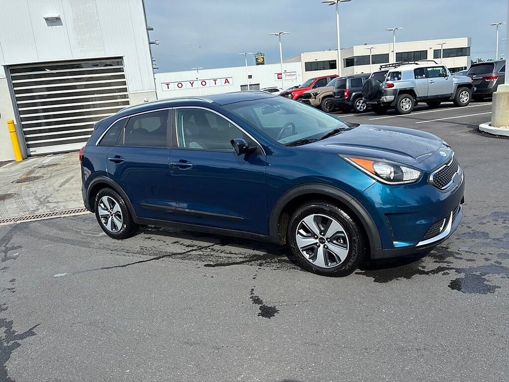 Used 2019 Kia Niro LX SUV