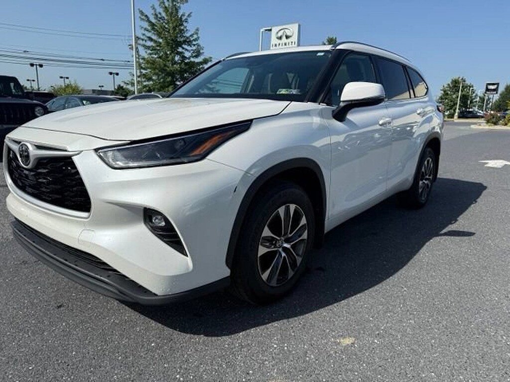 Used 2021 Toyota Highlander XLE SUV