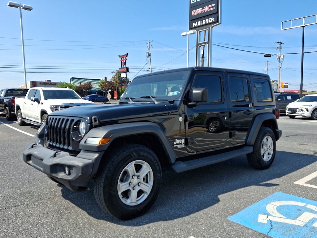 Used 2018 Jeep Wrangler Unlimited Sport S SUV