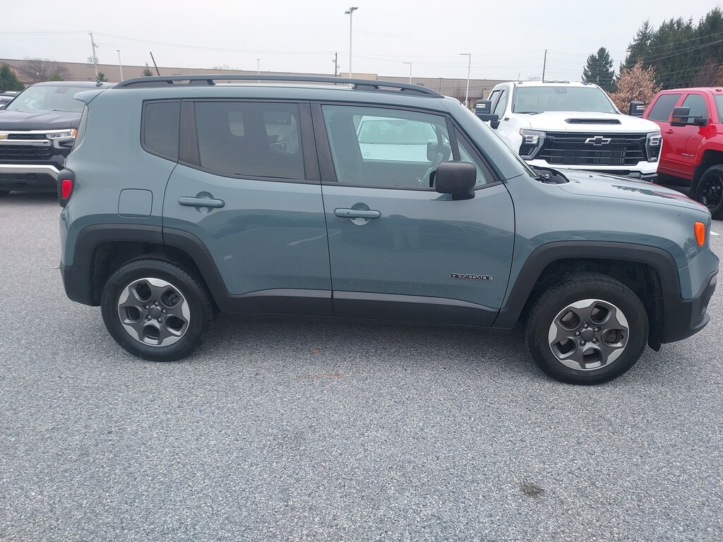 Used 2017 Jeep Renegade Sport SUV