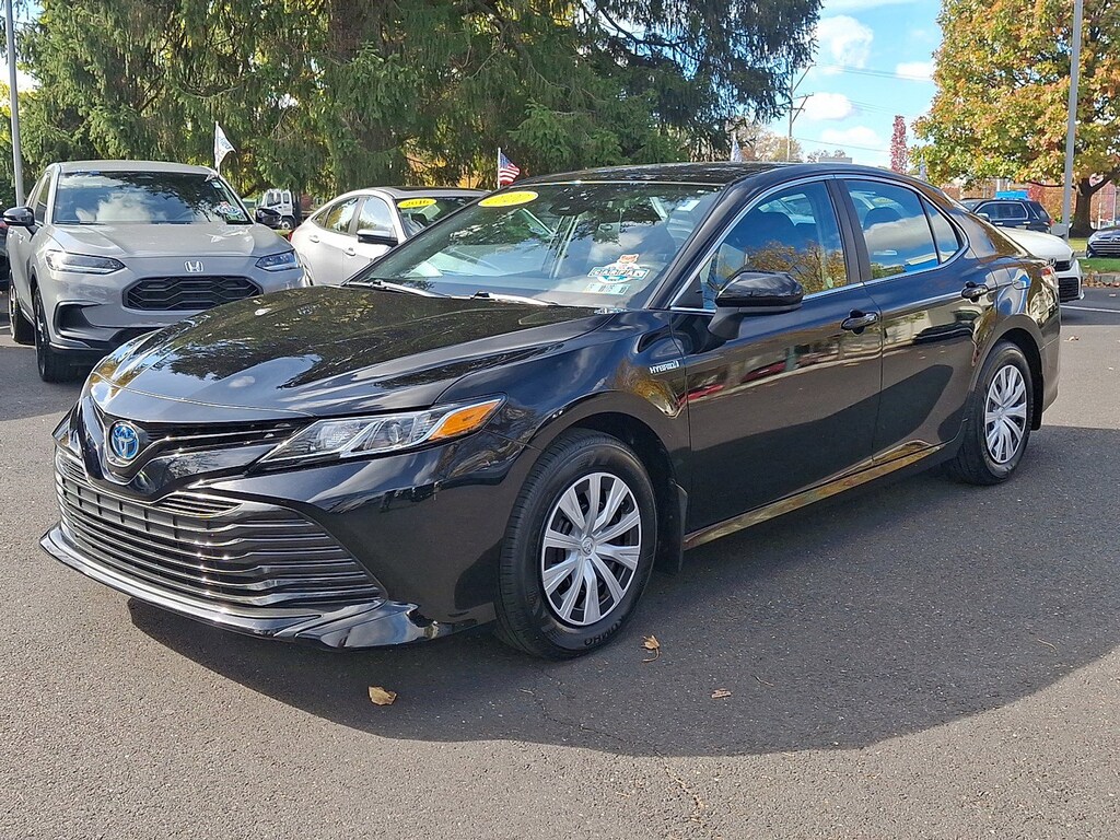 Used 2020 Toyota Camry Hybrid LE Sedan