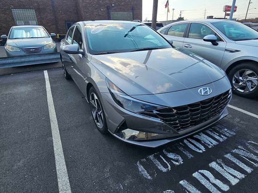 Certified 2021 Hyundai Elantra SEL Sedan
