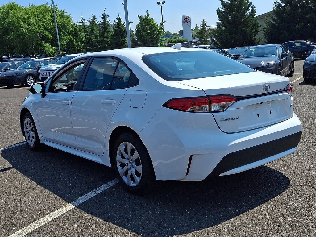 Certified 2022 Toyota Corolla LE Sedan
