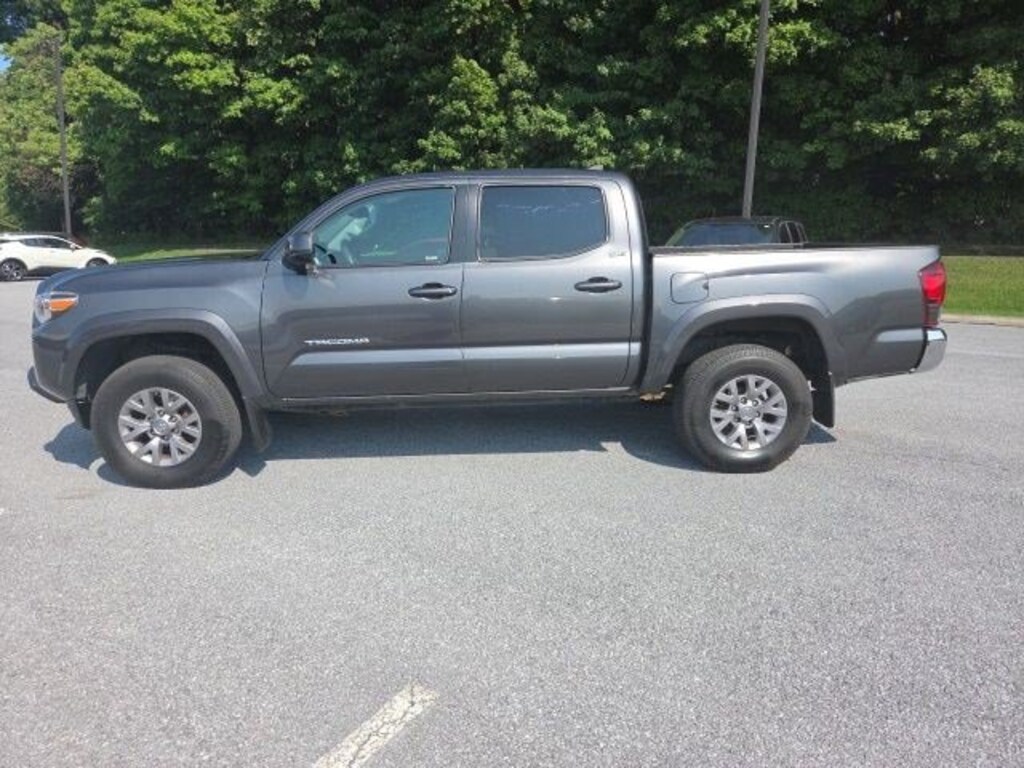 Used 2018 Toyota Tacoma SR5 Truck Double Cab