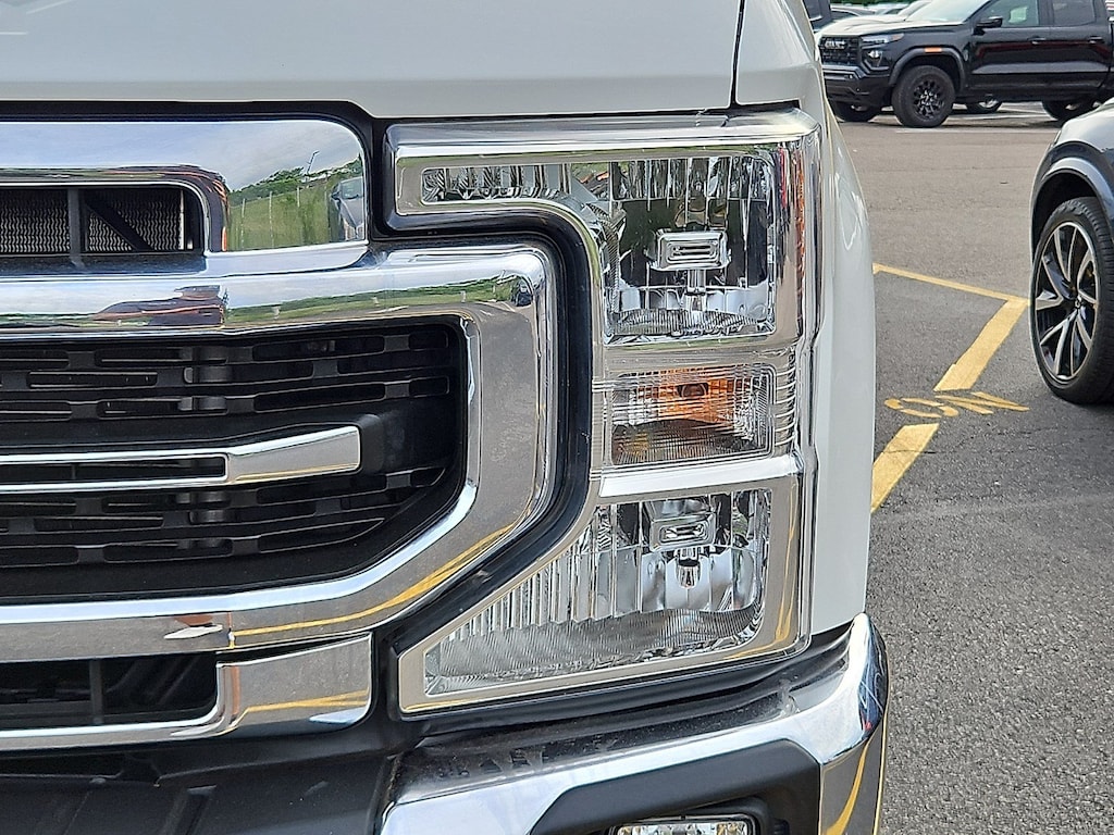 Used 2021 Ford Super Duty F-250 SRW LARIAT Truck Crew Cab