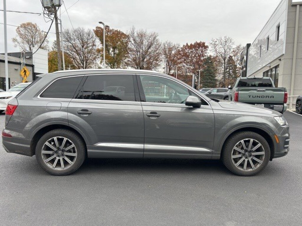 Used 2017 Audi Q7 Premium Plus SUV