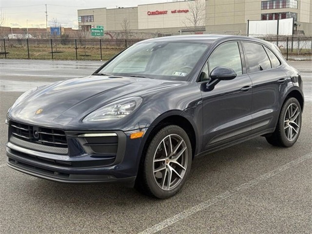 Used 2023 Porsche Macan T SUV