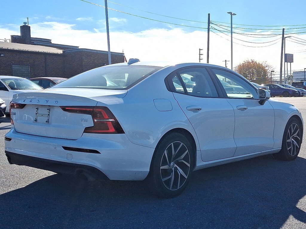 Used 2019 Volvo S60 Momentum Sedan