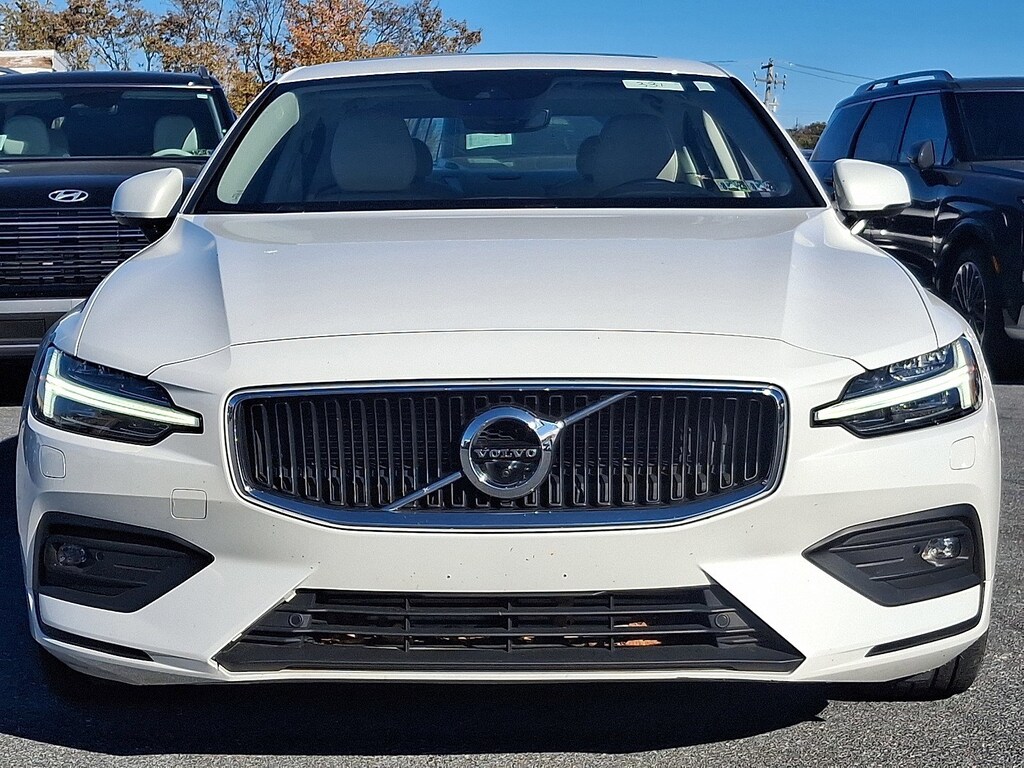 Used 2019 Volvo S60 Momentum Sedan
