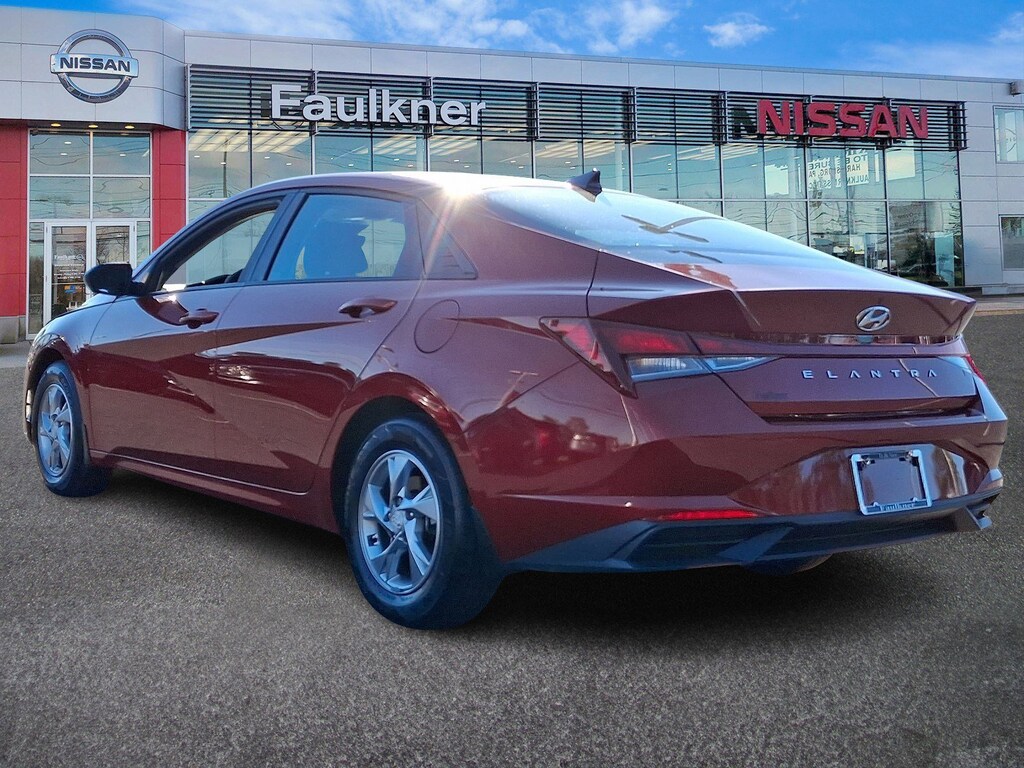 Used 2023 Hyundai Elantra SE Sedan