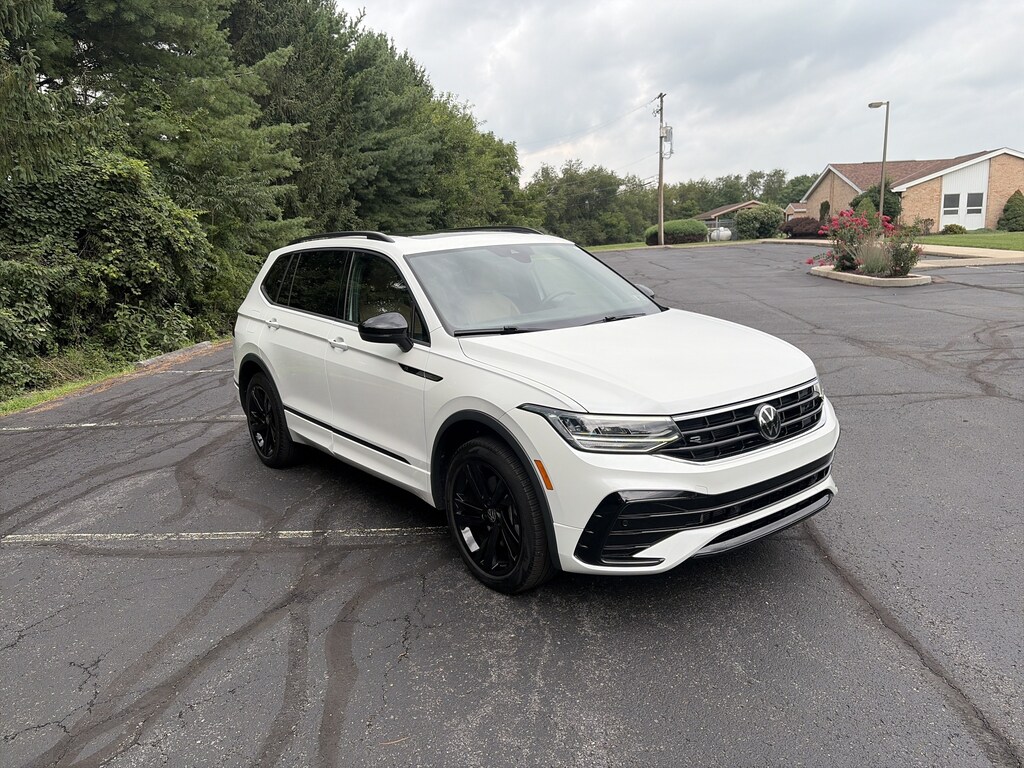 Certified 2024 Volkswagen Tiguan SE R-Line Black SUV