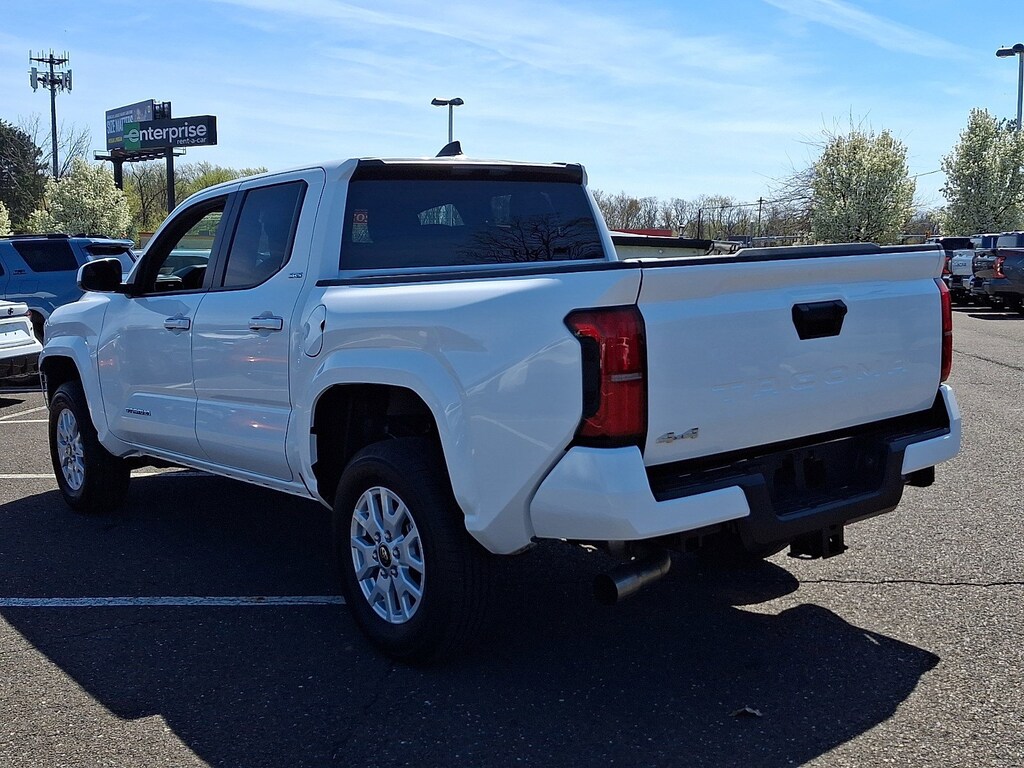 Certified 2025 Toyota Tacoma 4WD SR5 Truck Double Cab