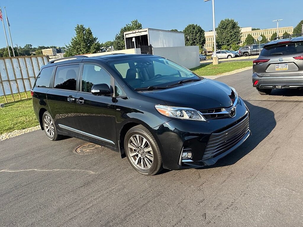 Certified 2018 Toyota Sienna Limited Premium Van Passenger Van