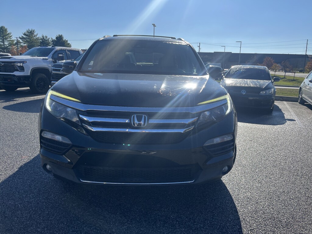 Used 2017 Honda Pilot Elite SUV
