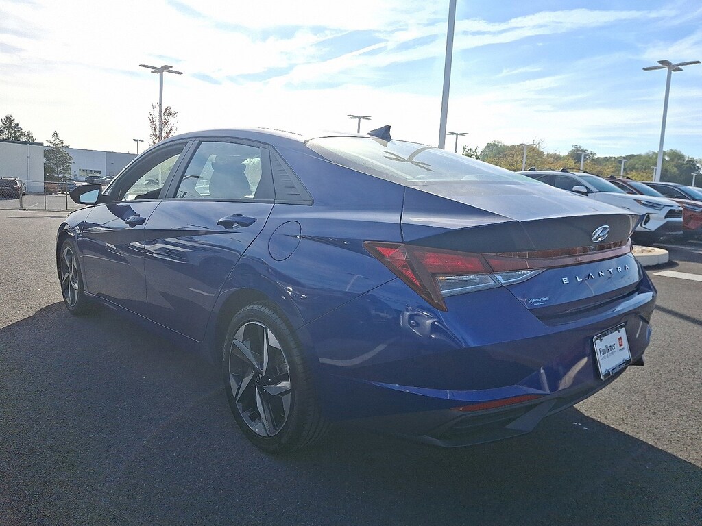 Used 2023 Hyundai Elantra SEL Sedan