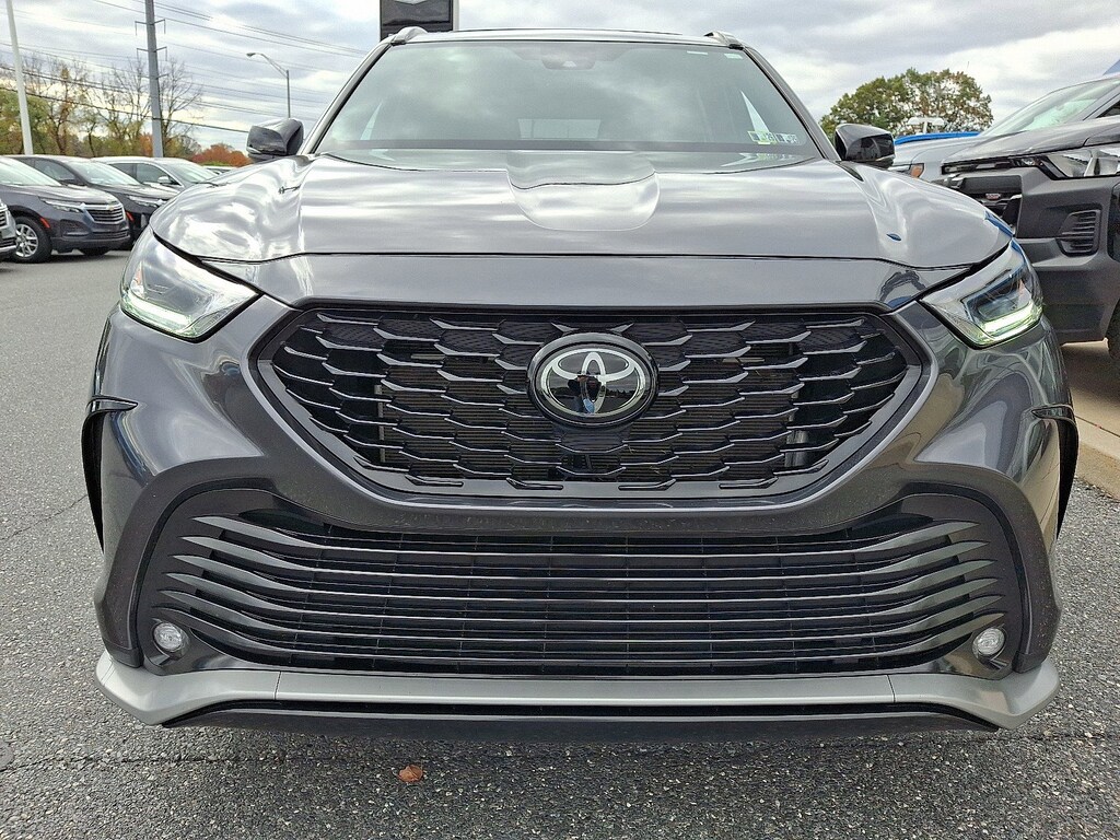 Used 2022 Toyota Highlander XSE SUV