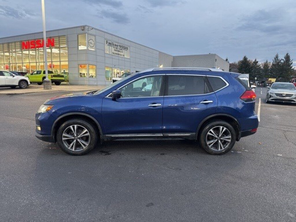 Used 2017 Nissan Rogue SL SUV