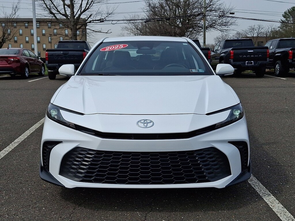 Certified 2025 Toyota Camry SE Sedan