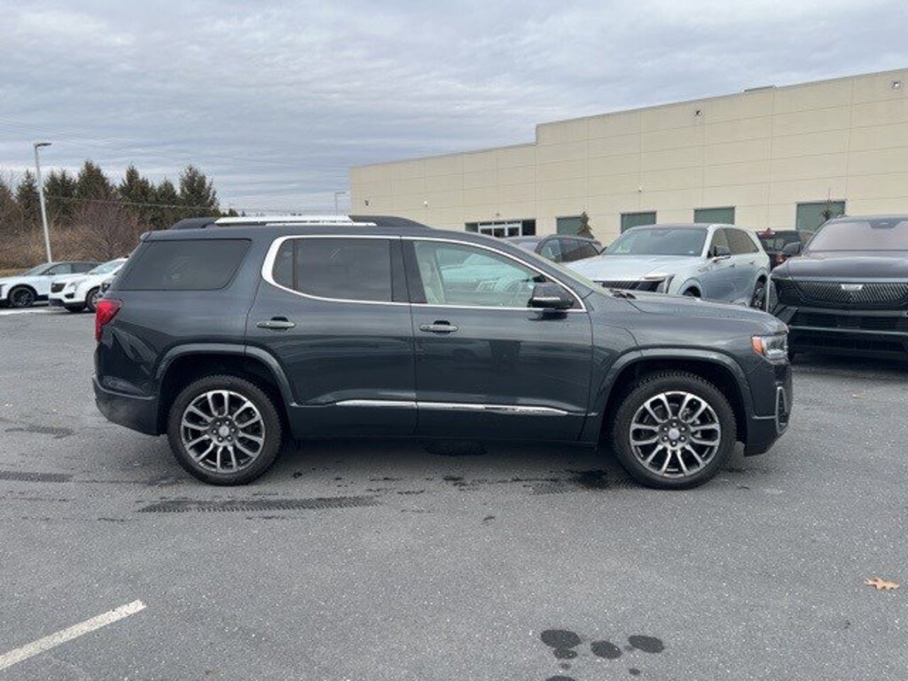 Used 2022 GMC Acadia Denali SUV