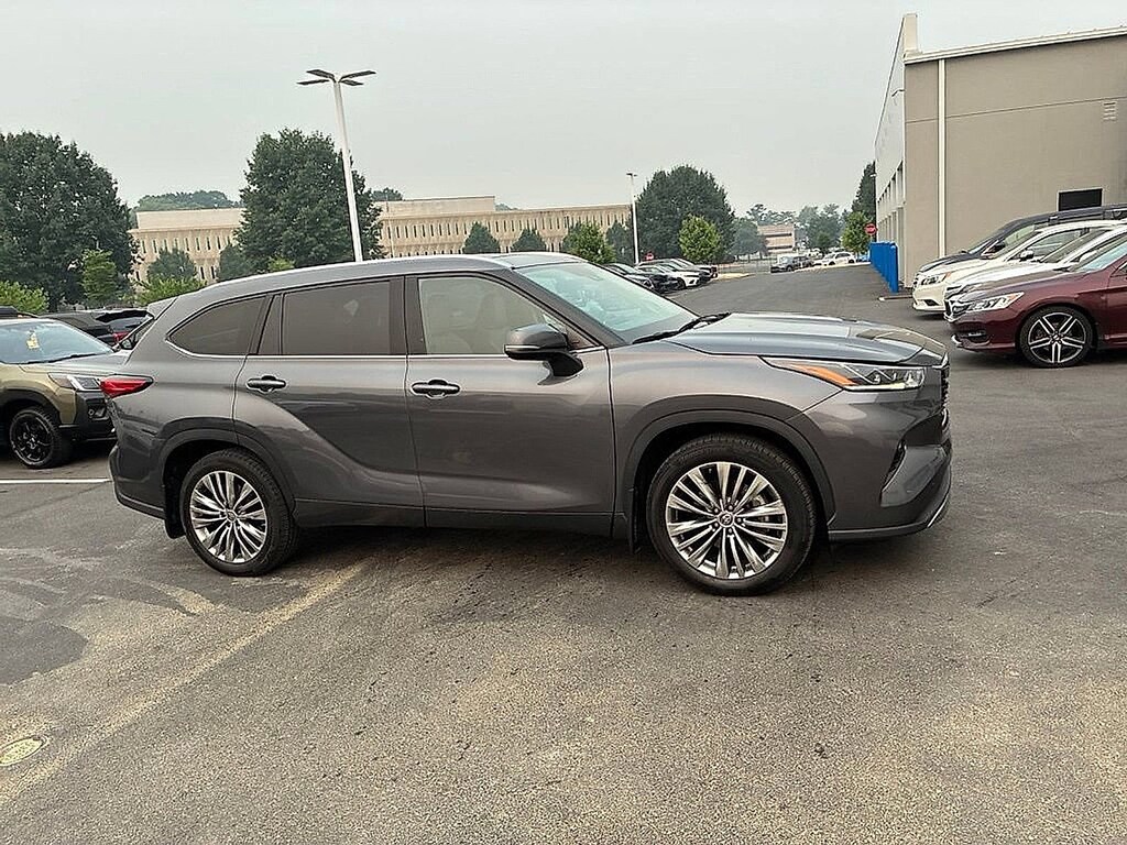 Certified 2021 Toyota Highlander Platinum SUV