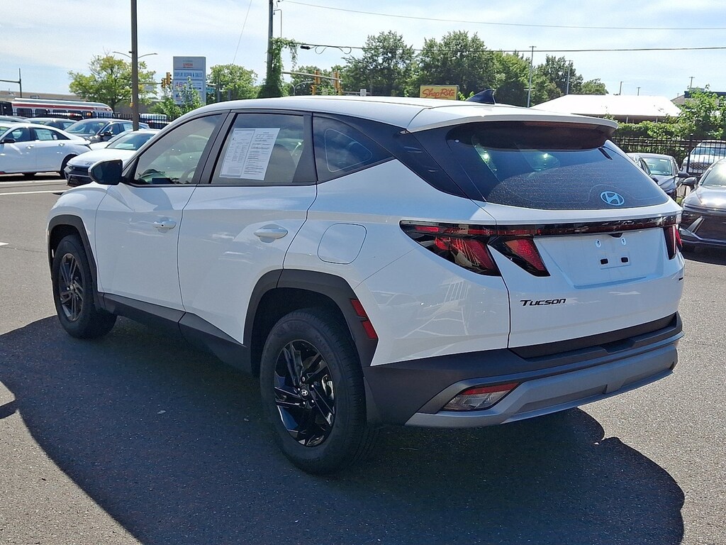 Certified 2025 Hyundai Tucson SE SUV