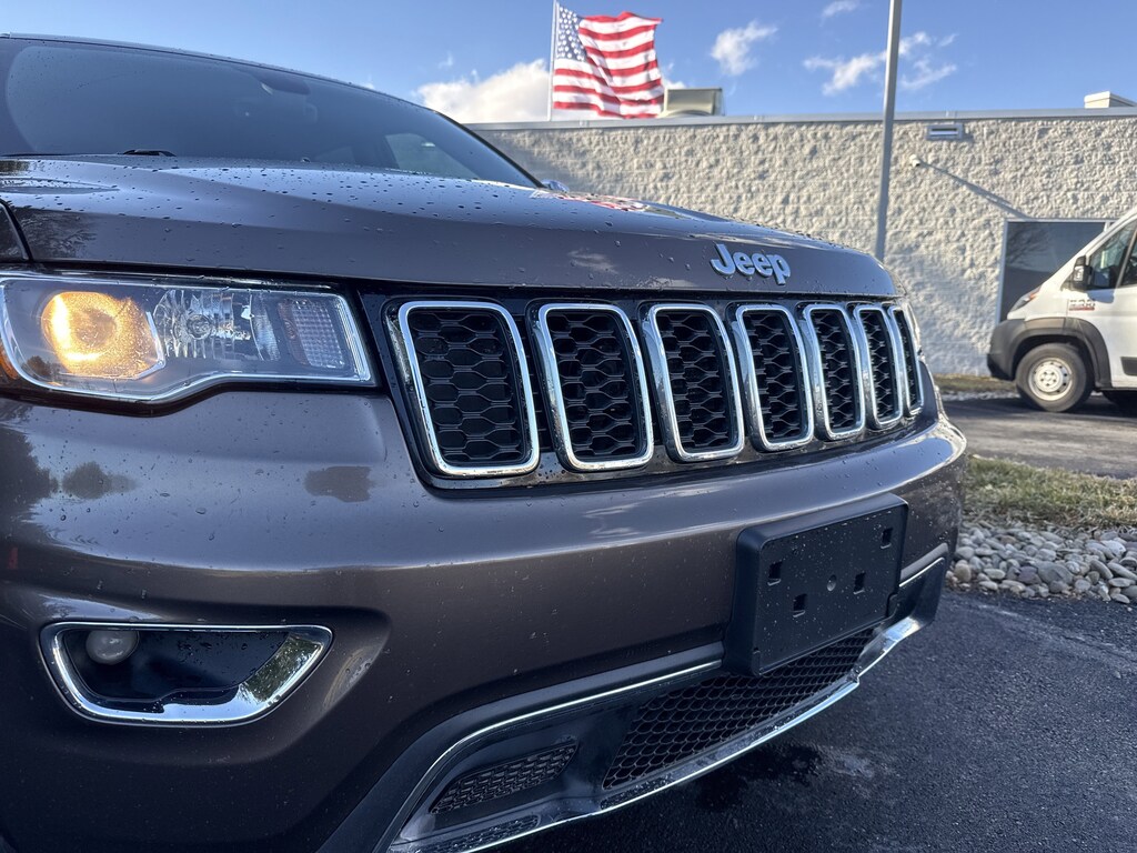Used 2017 Jeep Grand Cherokee Limited SUV