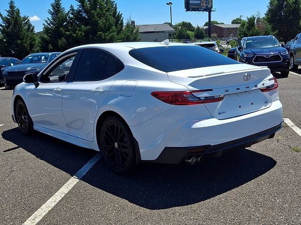 Certified 2025 Toyota Camry SE Sedan
