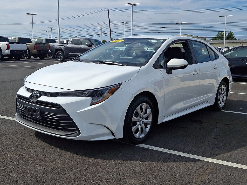 Certified 2025 Toyota Corolla LE Sedan