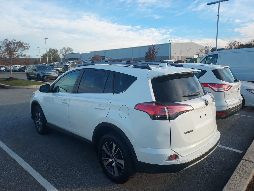 Used 2018 Toyota RAV4 XLE SUV