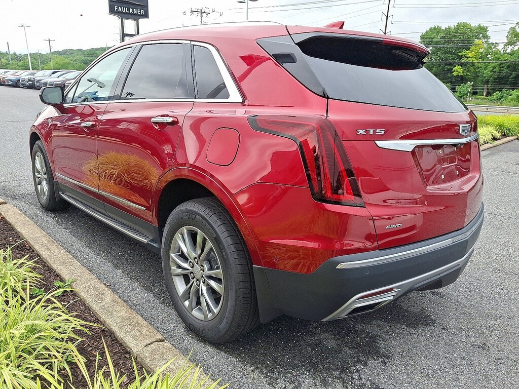 Used 2021 Cadillac XT5 AWD Premium Luxury SUV